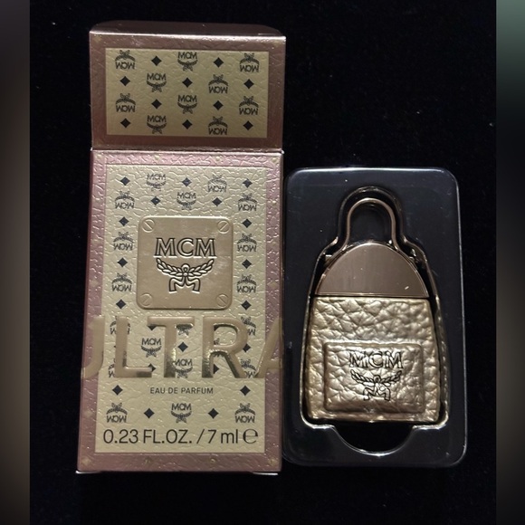 MCM Women's Gold and Cream - Picture 2 of 4